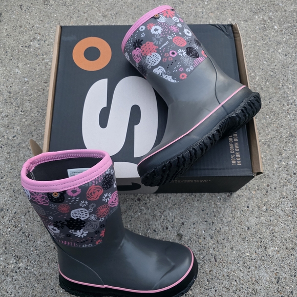BOGS Insulated Waterproof Boots Little Girl Size 1Y - Picture 1 of 14